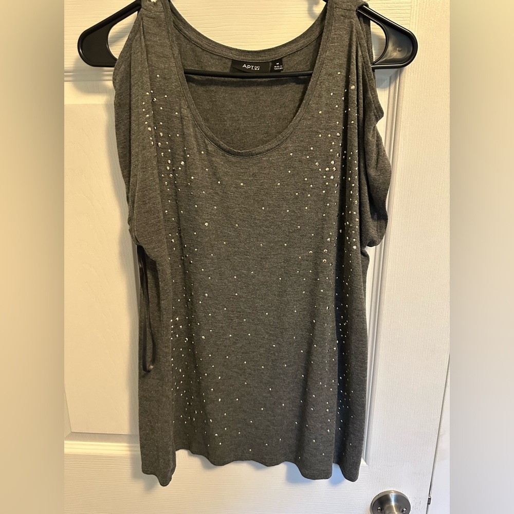 3/$8🍁Apt. 9 Cold Shoulder Top